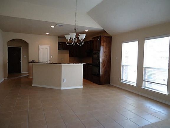 2nd image of 3900 La Tierra Linda Trl
