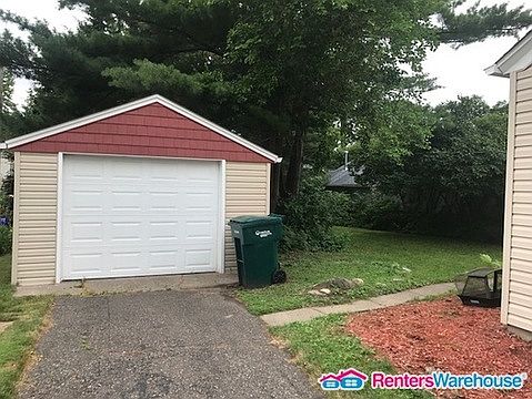 3rd image of 4536 Heights Dr NE