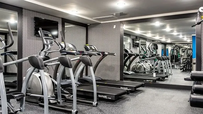 Rented by Nooklyn NYC LLC | media 42