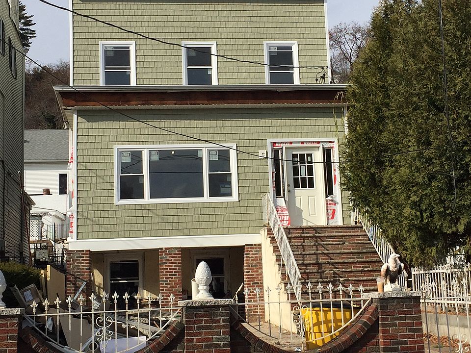 1st image of 124 Saint Pauls Ave
