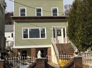 124 Saint Pauls Ave, Staten Island, NY 10301