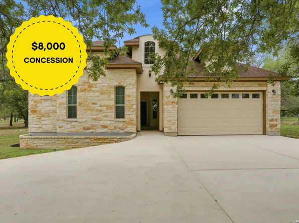306 County Road 6876, Natalia, TX 78059