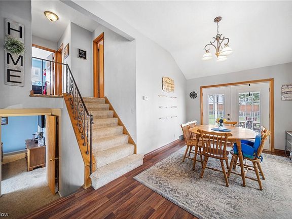 3rd image of 4856 Karen Isle Dr