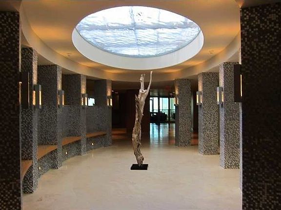 2nd image of 900 Biscayne Blvd APT 2509