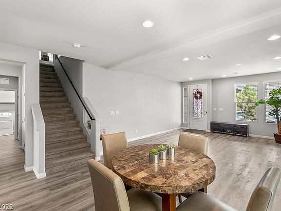 5th image of 10603 Aphrodite St
