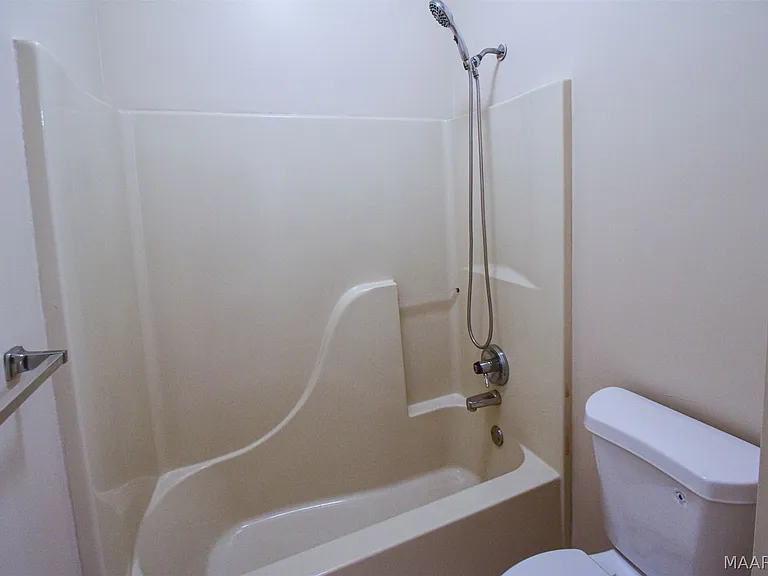 1691 Rambling Brook Ln — Photo 36