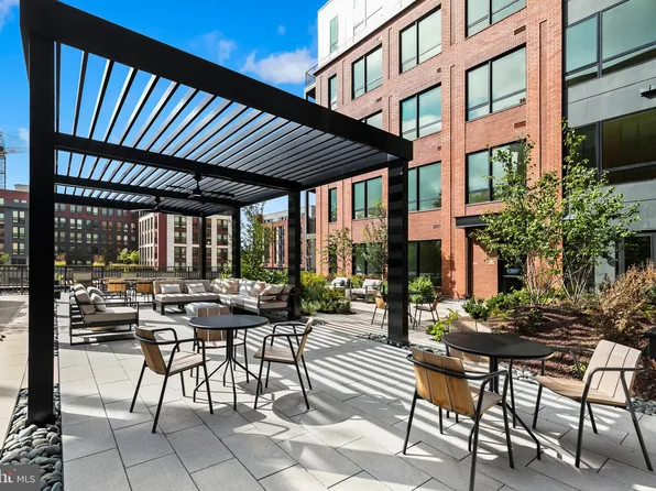 7175 12th St NW Unit 202, Washington, DC 20012