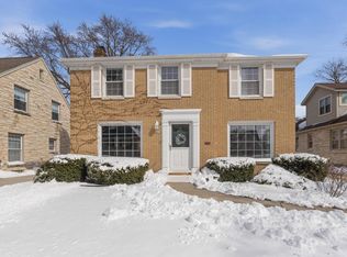 2416 North 91st STREET, Wauwatosa, WI 53226