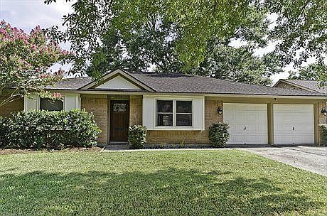 1st image of 5923 Benning Dr