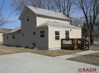 302 Mound Ave, Mankato, MN 56001