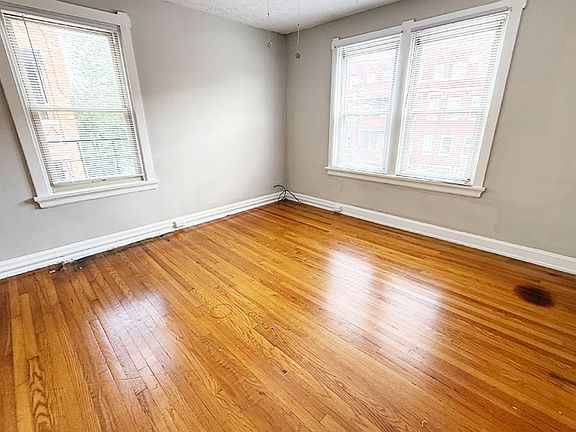 3rd image of 3404 Whitfield Ave #3409-85