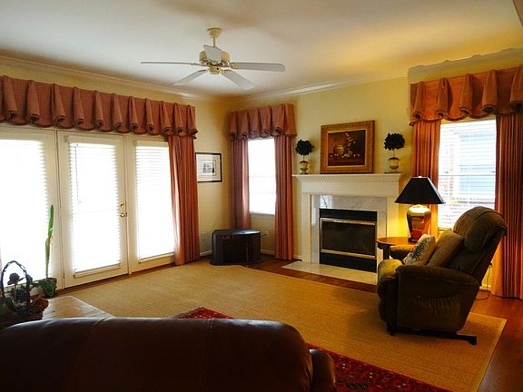 4th image of 3512 Doral Pl