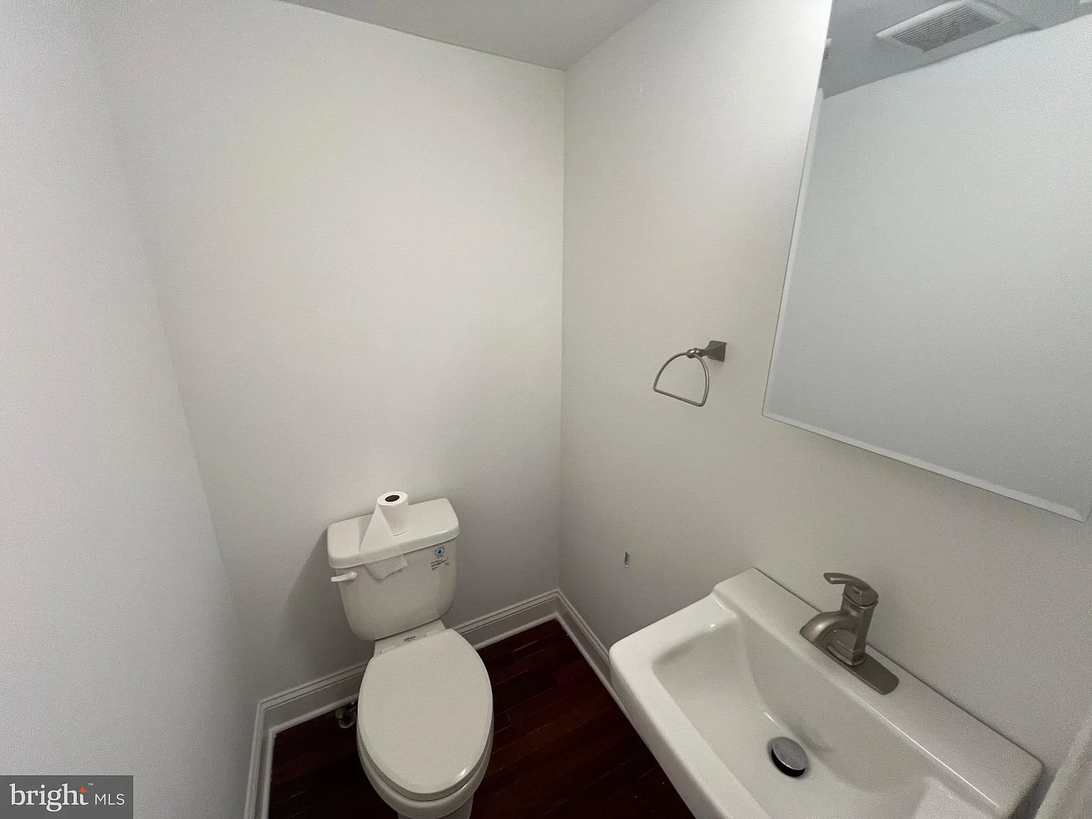 3 bed, 1.5 bath, 1000 sqft, $1,450 — Photo 4