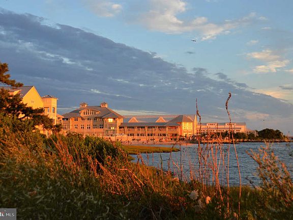3rd image of 47 Sunset Island Dr #47AR