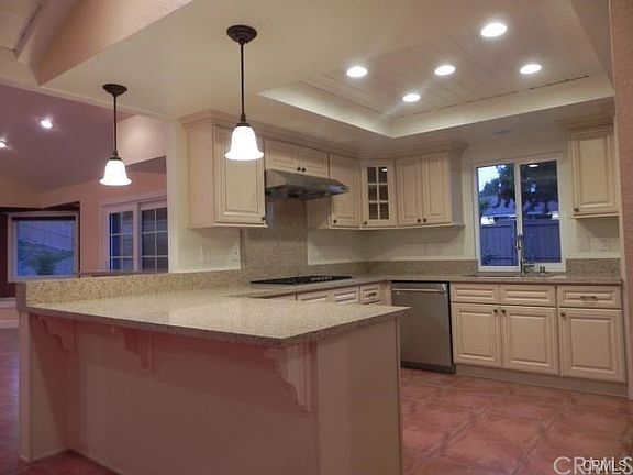 3rd image of 15271 Peach St