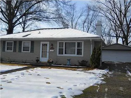 3120 Kensington Ave photo 1