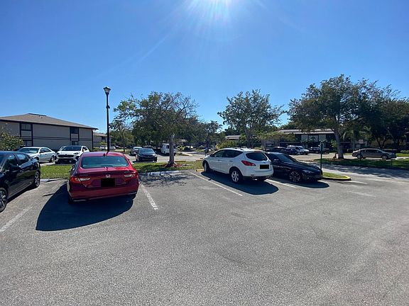 4th image of 9768 N Belfort Cir #2-108