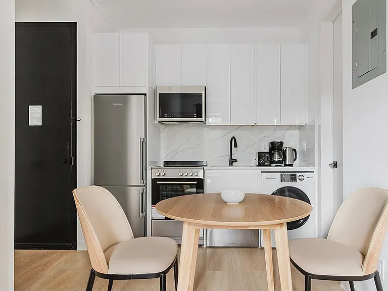 250 Union Ave #2B — Photo 5