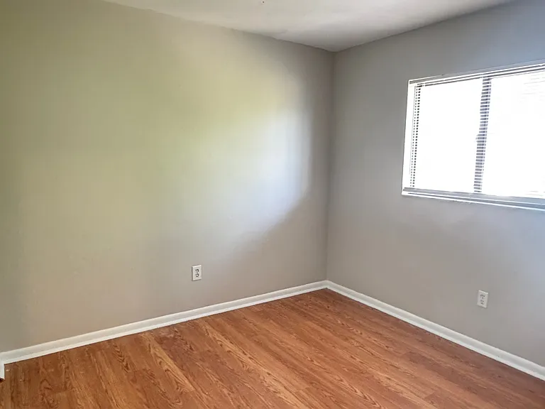 2944 Jackson St (Zivkids) Oakwood - 11 — Photo 7
