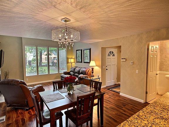 5th image of 14135 NE 78th Ct