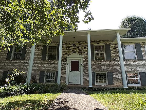 2nd image of 3612 Hazelnut Dr