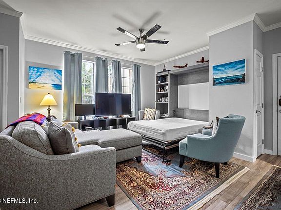 5th image of 211 COLIMA Court #1122