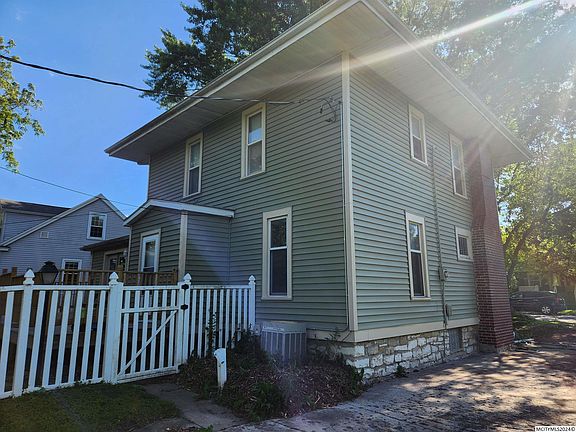 5th image of 915 N Washington Ave