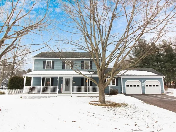 2 Southdown Court, Essex, VT 05452