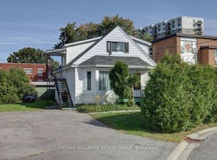 25 Wright St, Ottawa, ON K1K2C8