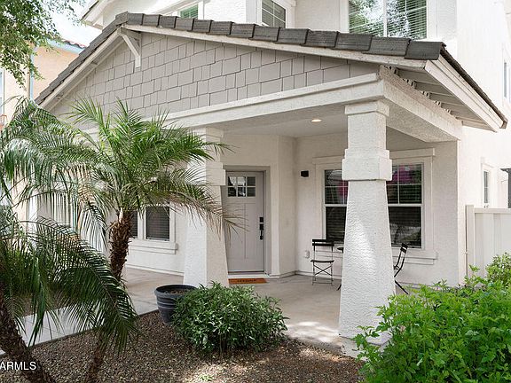 2nd image of 3119 E CAMELLIA Drive