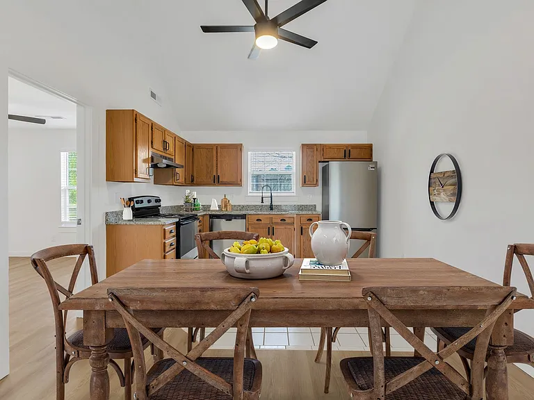 7202-7222 Melrose Pl #7204 — Photo 47