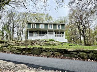 48 Old Mount Peter Rd, Warwick, NY 10990