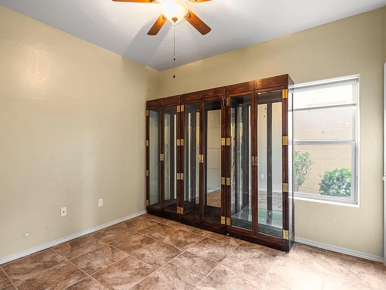 2711 Firewheel Ave SW — Photo 11