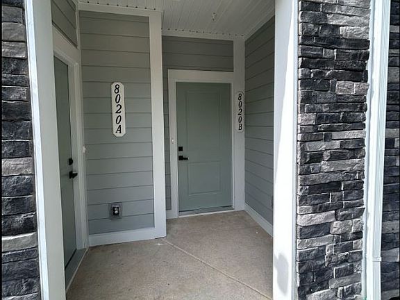 2nd image of 8020 Lake Laurel Ln Unit B
