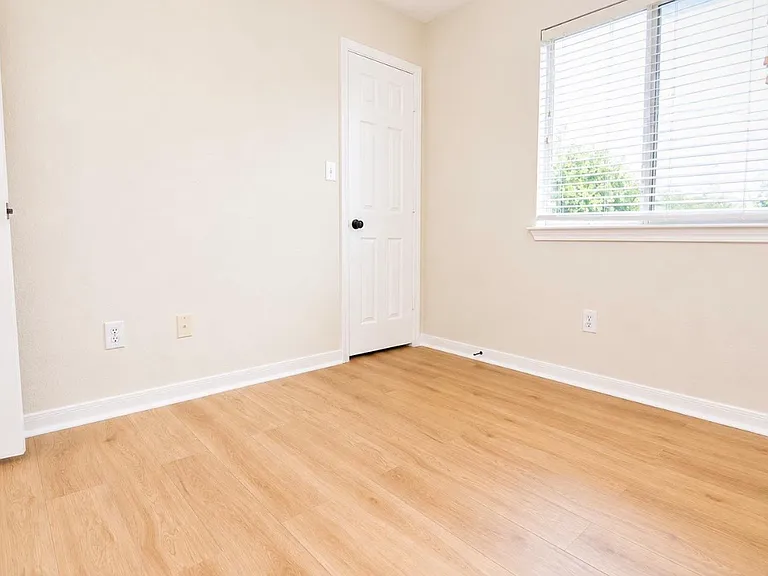 4205 Bent Wood Ct — Photo 31