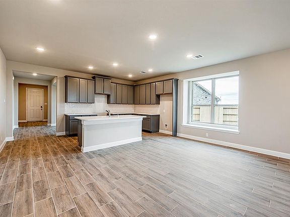 2405 Table Rock Court