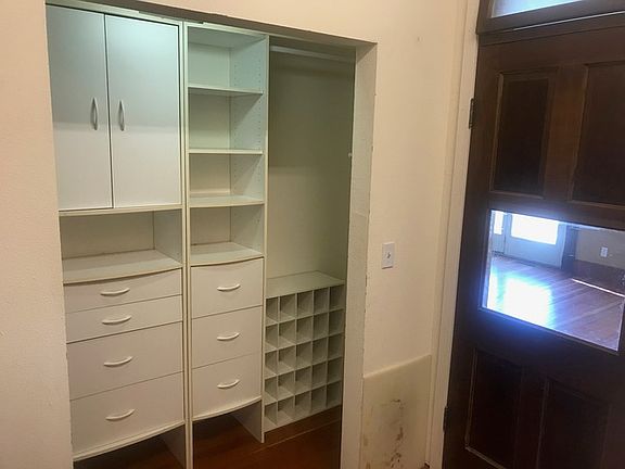 5th image of 16 W Kennewick Ave #201