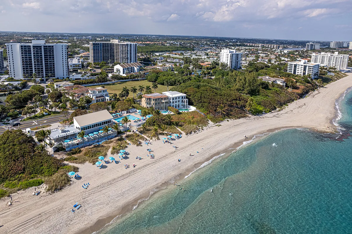 Building Photo - 4740 S Ocean Blvd #315A