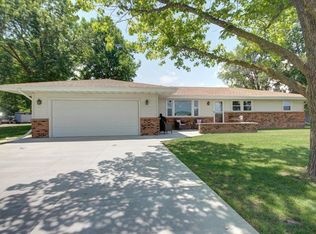301 W Washington St, Pesotum, IL