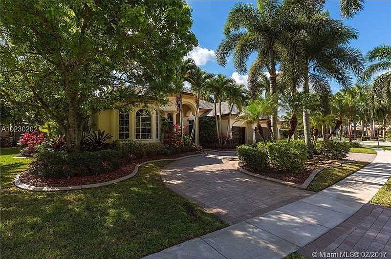 1st image of 10490 Kestrel St