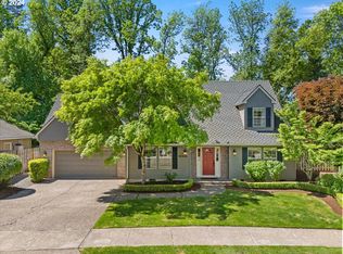 16219 White Oaks Dr, Lake Oswego, OR 97035