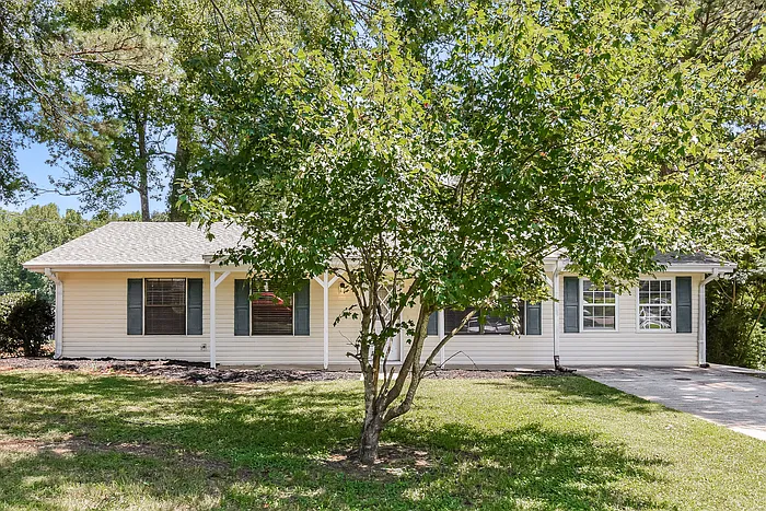 3193 Delhi Dr — Photo 1