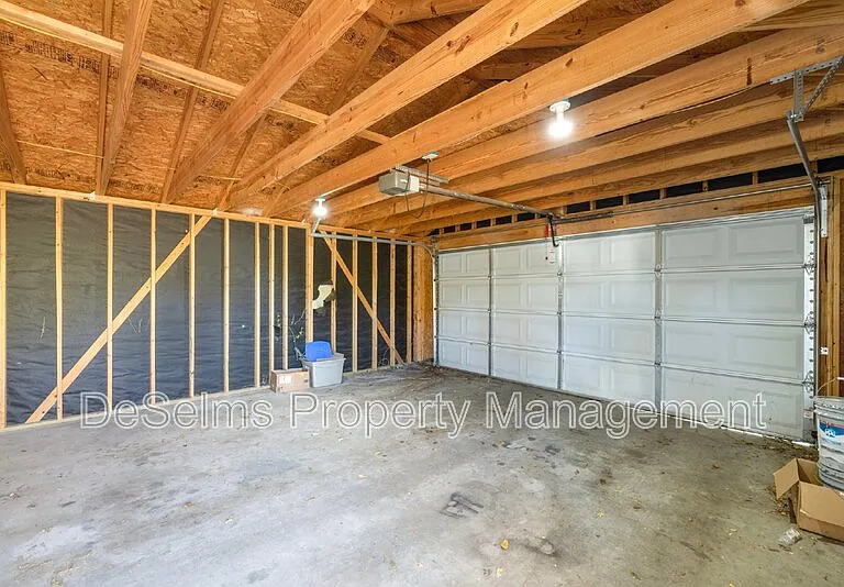 508 S 12th St — Photo 25