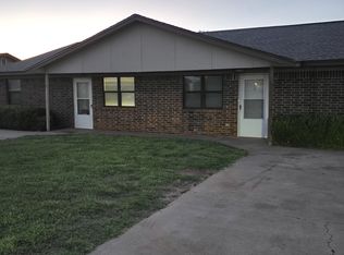 117 Hosanna Dr #117, Elk City, OK 73644