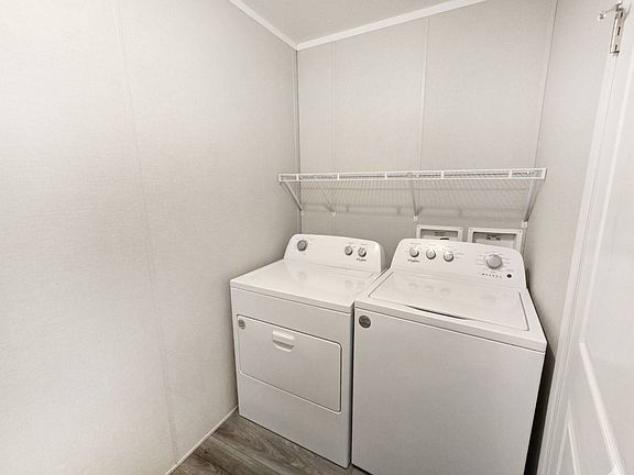 4th image of 1204 Benson Rd #17
