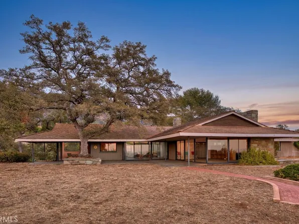188 Oak Knoll Ln, Bradbury, CA 91008
