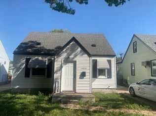 24528 Grove Ave, Eastpointe, MI 48021
