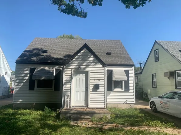 24528 Grove Ave, Eastpointe, MI 48021