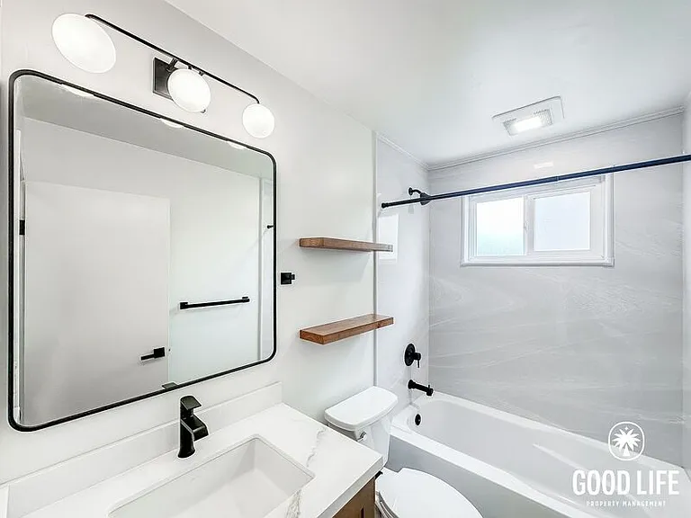 729-731 Reef Dr — Photo 18