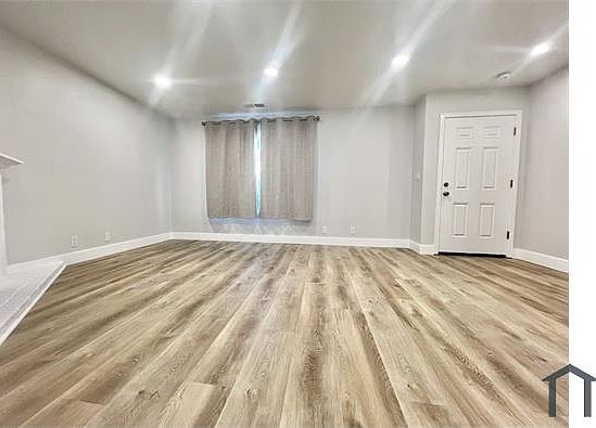 3rd image of 3549 Squirecreek Cir